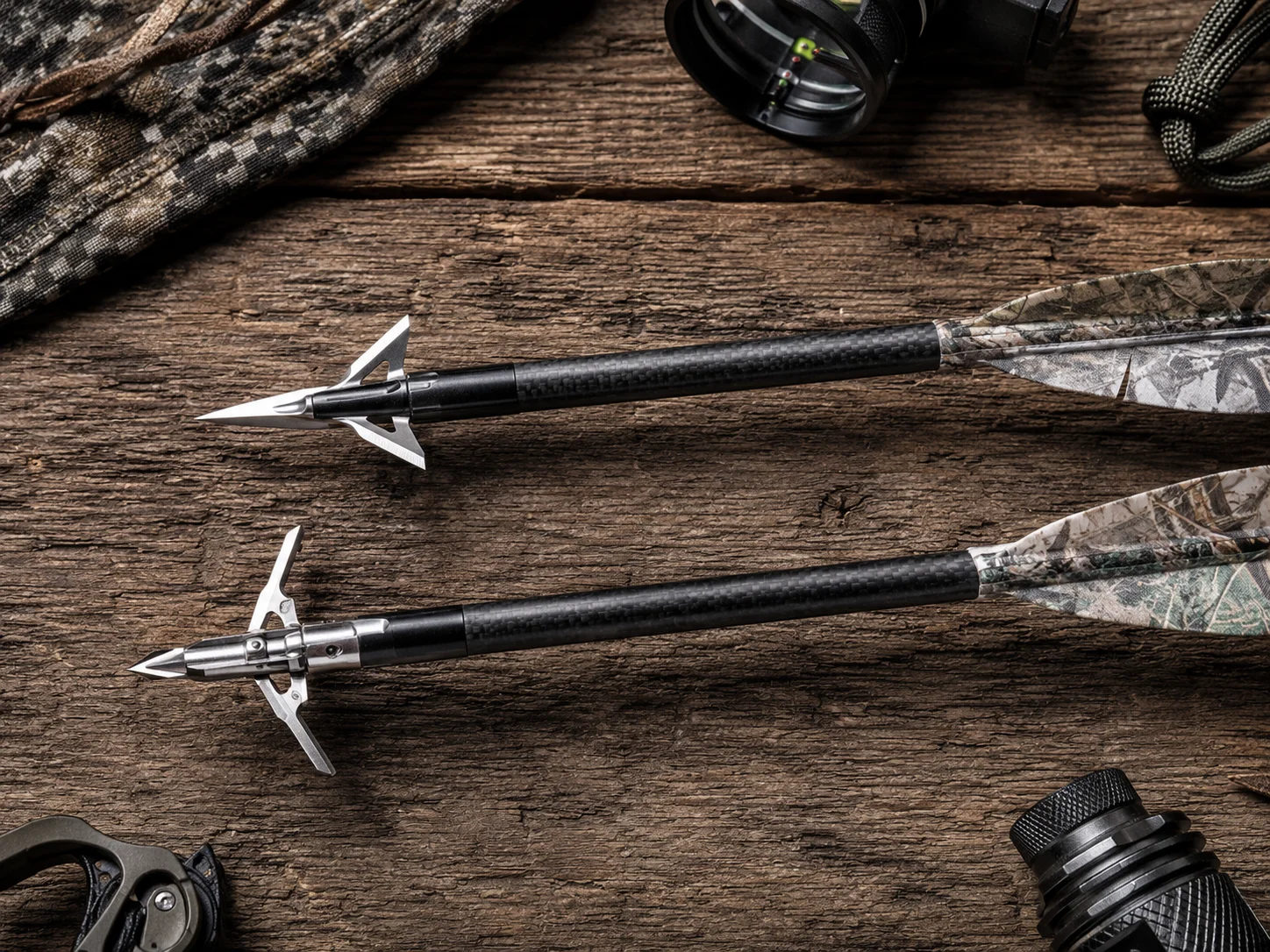 Fixed blade or mechanical broadheads
