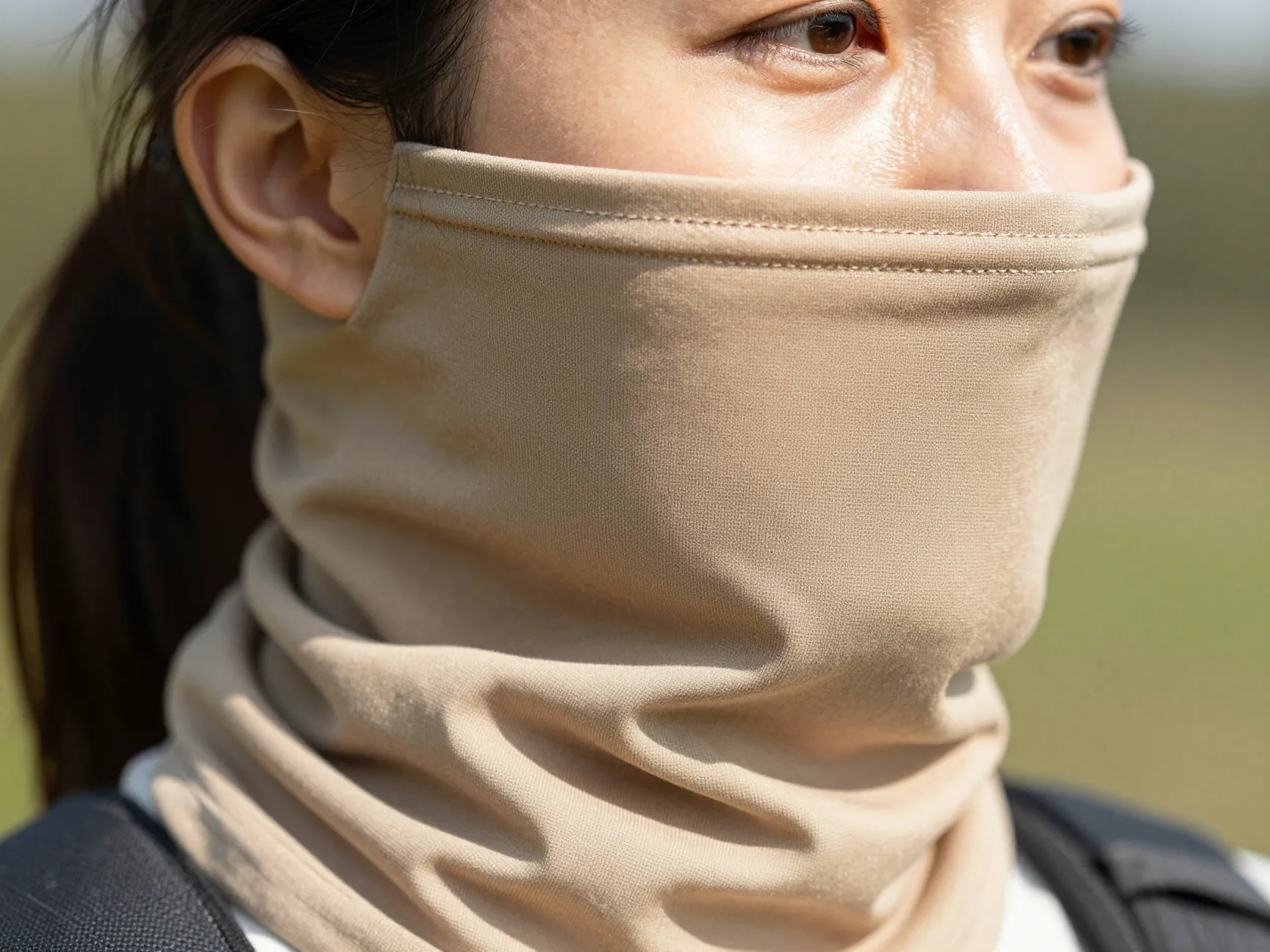 Versatile neck gaiter or buff