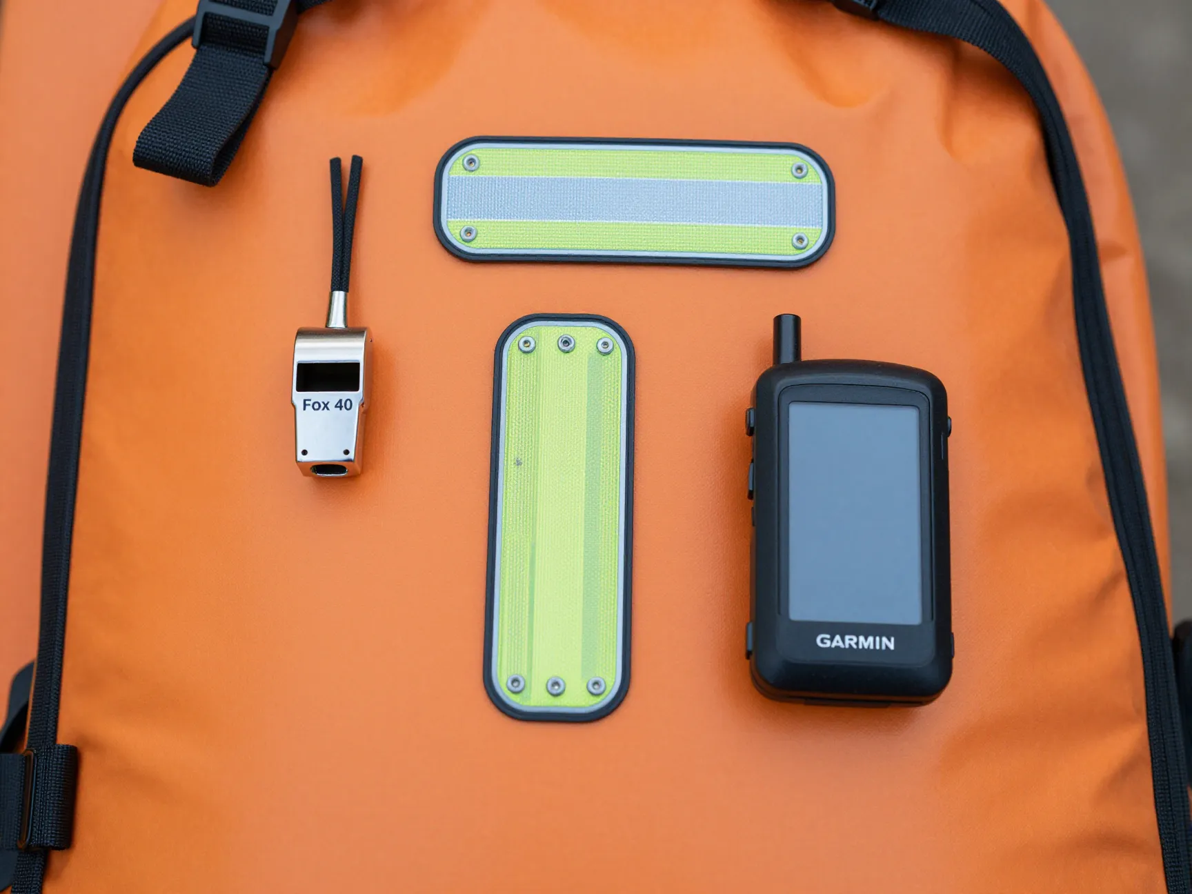 8 signaling devices