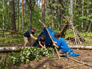Read more about the article 9 Fun and Educational Activities for a Survival Camp for Kids
